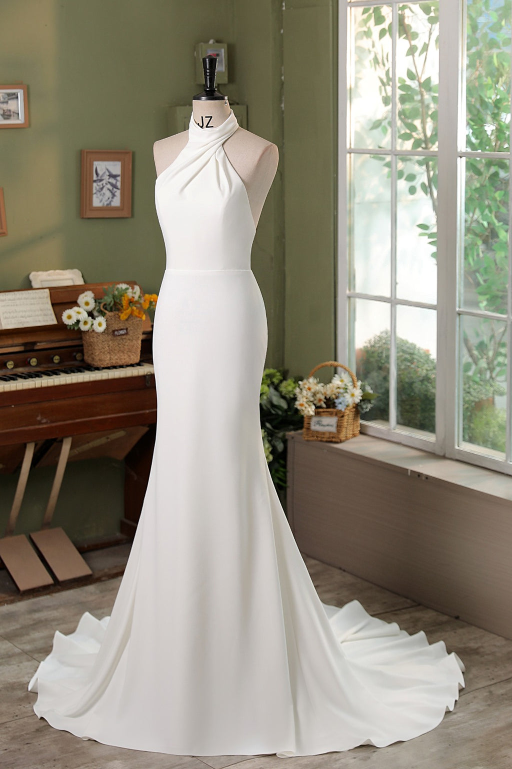 Halter Neck Crepe Mermaid Bridal Dress MMF1986