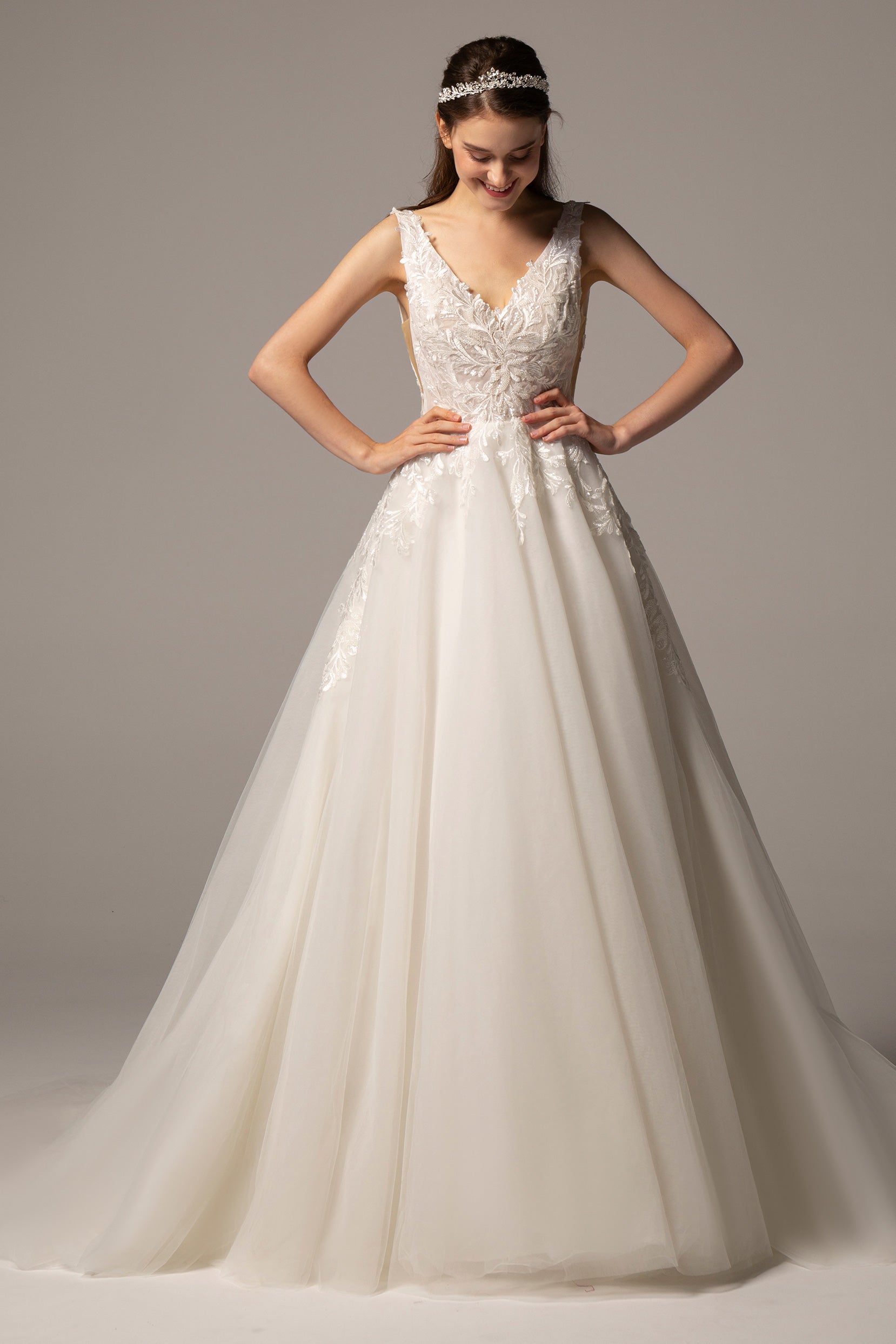 A-Line Chapel Train Tulle Wedding Dress CW2379