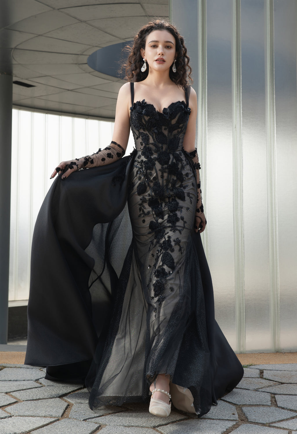 Chic Black Fit and Flare Gown with Sweetheart Neckline CMM2028