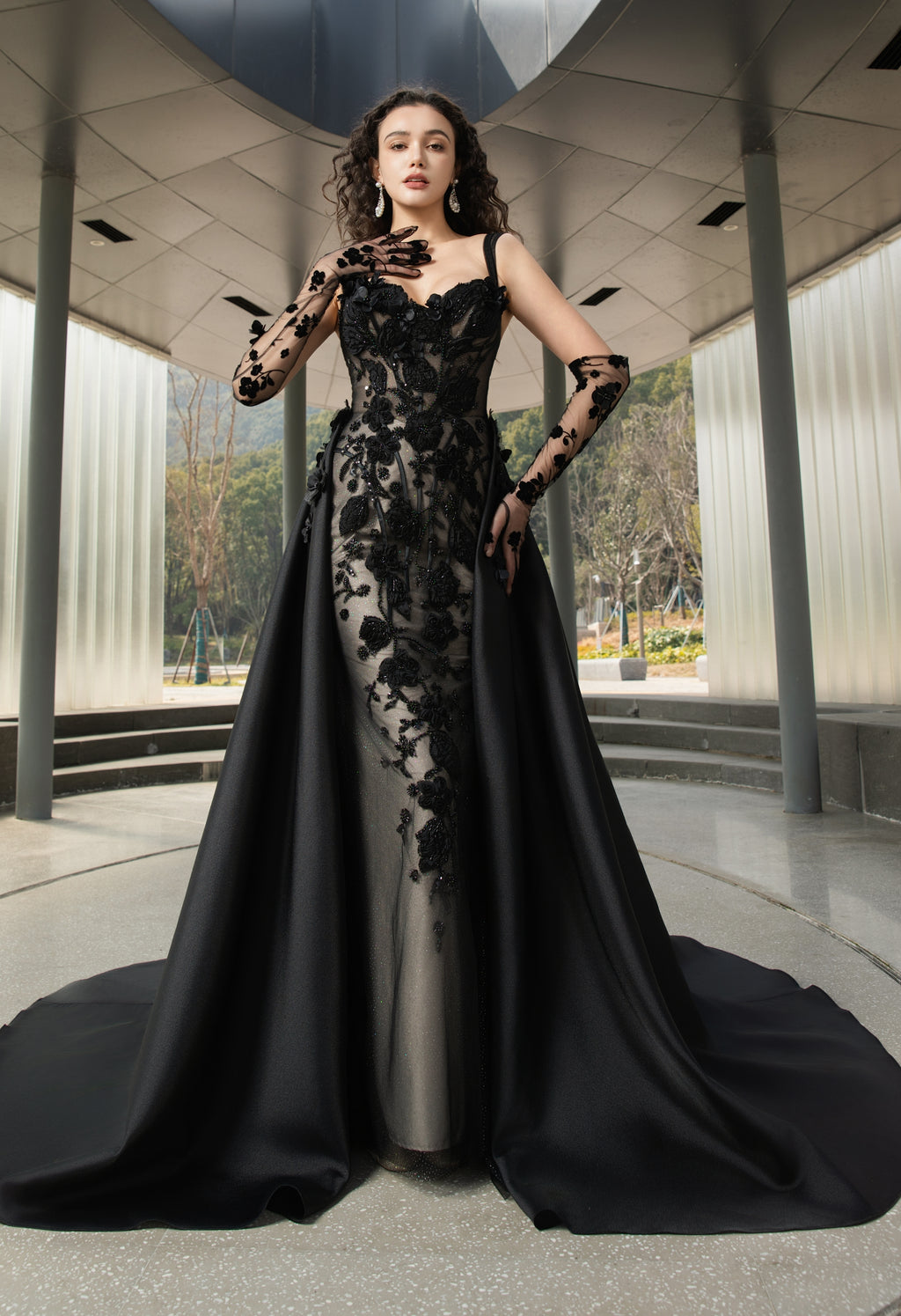 Chic Black Fit and Flare Gown with Sweetheart Neckline CMM2028