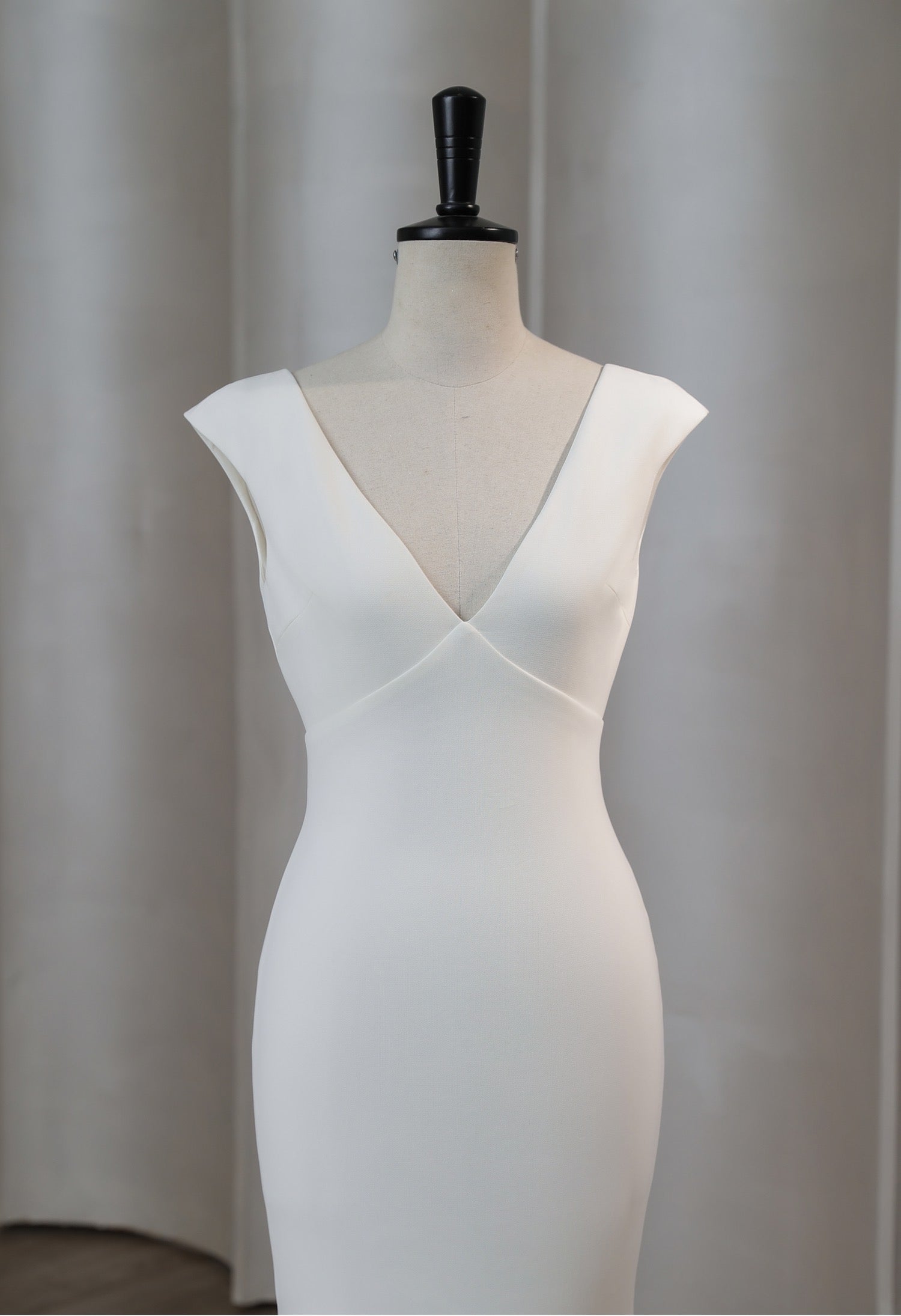 Deep V-neck crepe mermaid wedding dress CMM2018