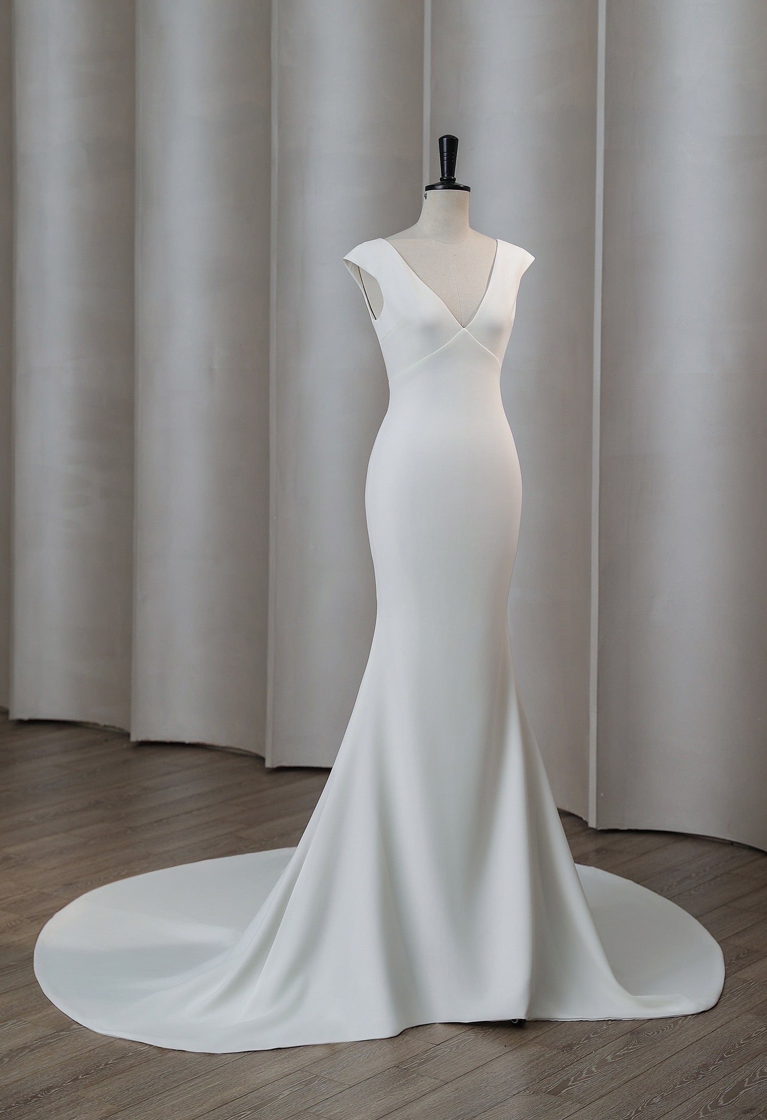 Deep V-neck crepe mermaid wedding dress CMM2018