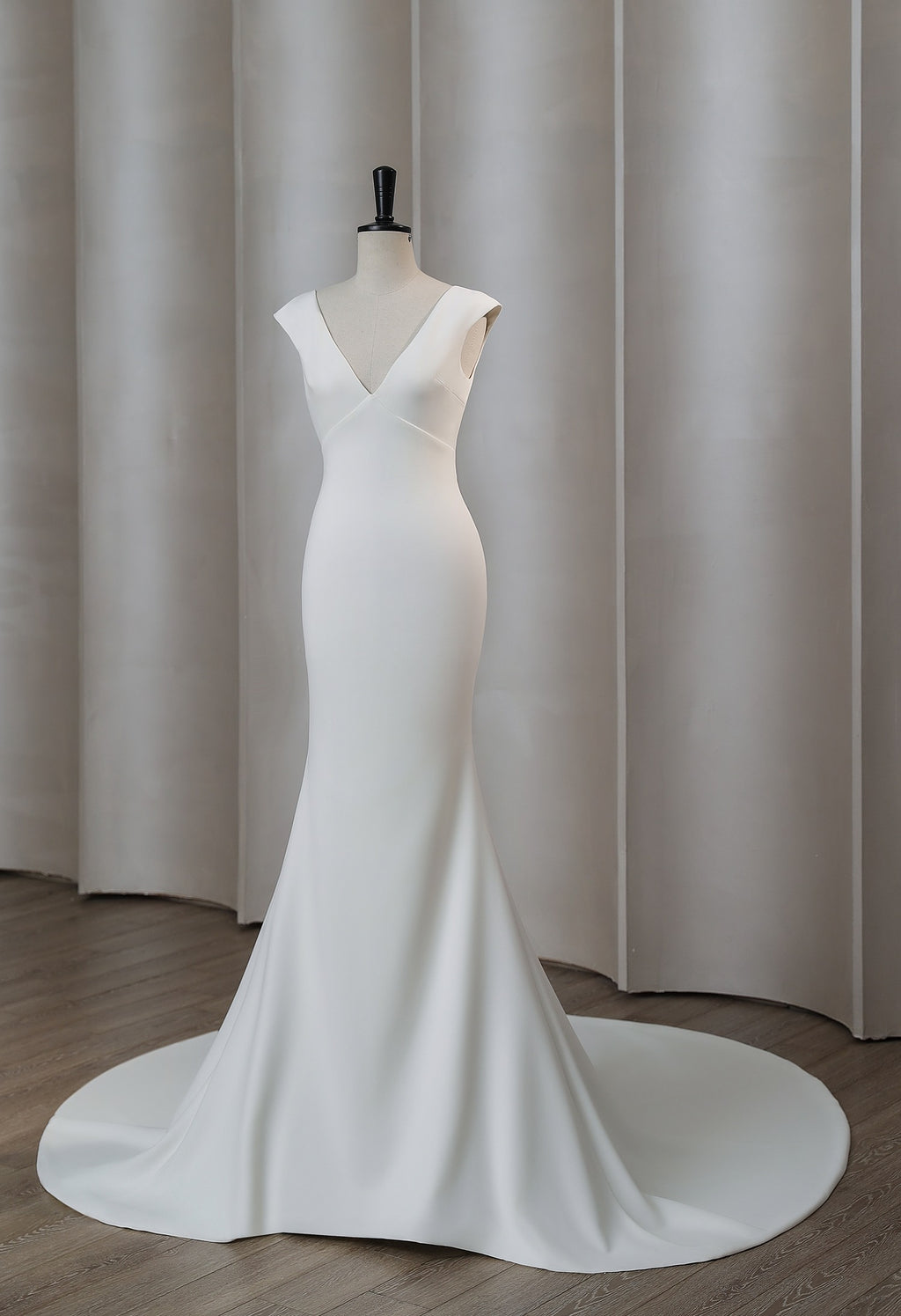Deep V-neck crepe mermaid wedding dress CMM2018