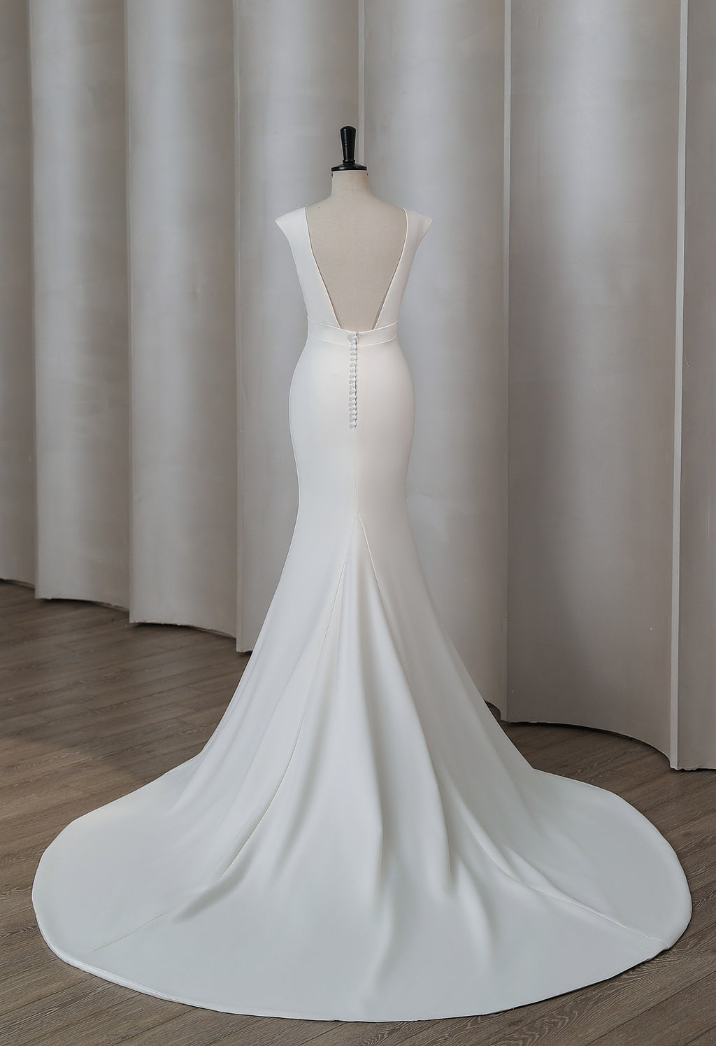 Deep V-neck crepe mermaid wedding dress CMM2018