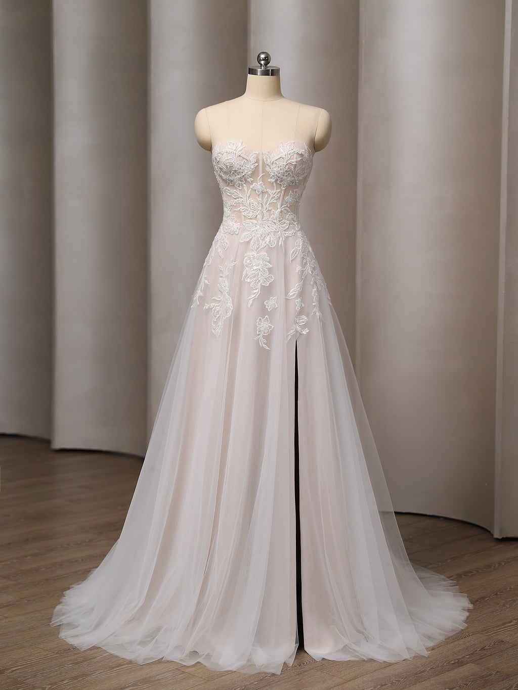 Romantic Detachable Sleeves Wedding Dress with Floral Accents CMM2027