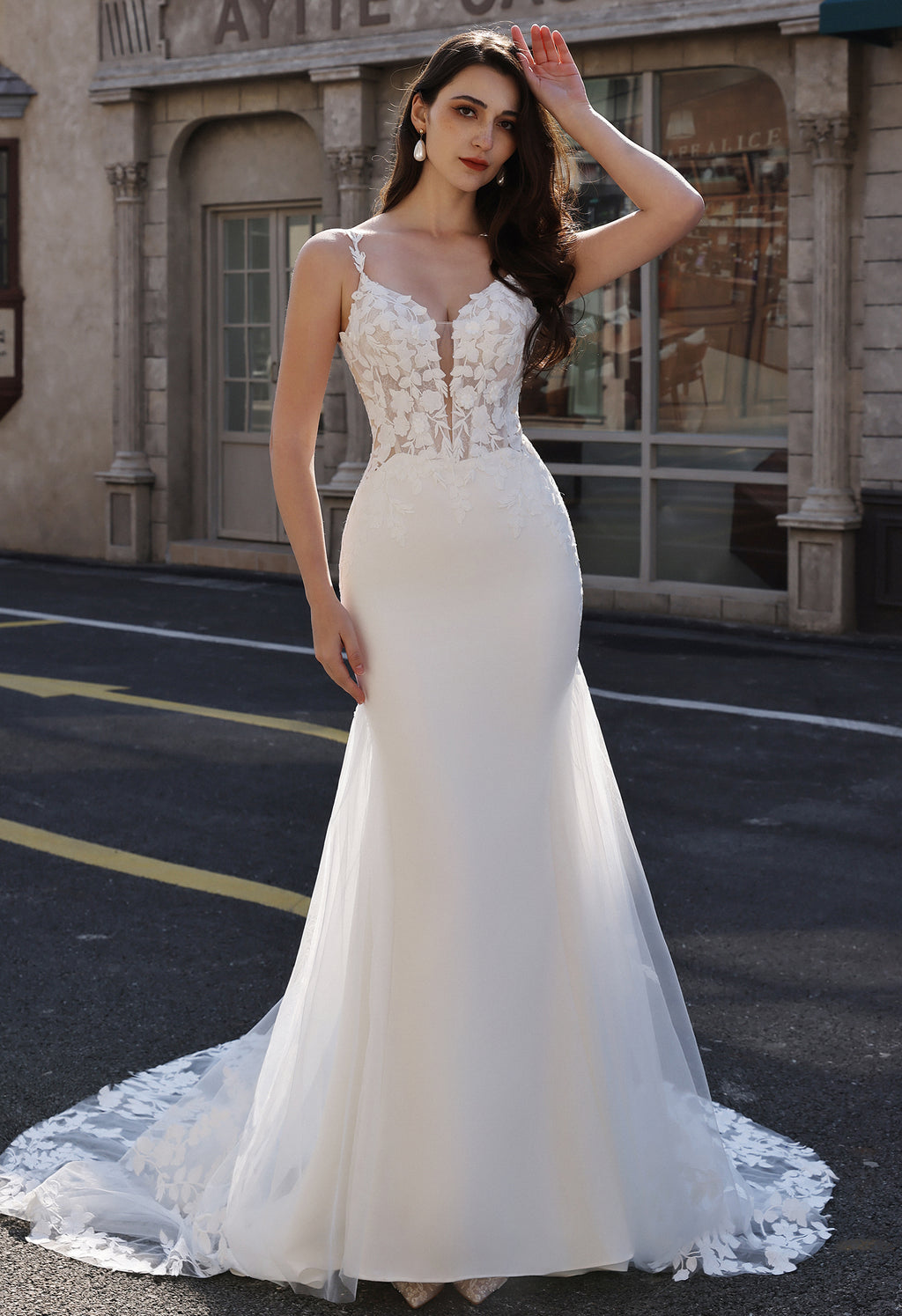 Embellished Mermaid Plunging Neckline Wedding Gown with Scallop Train MMH2023