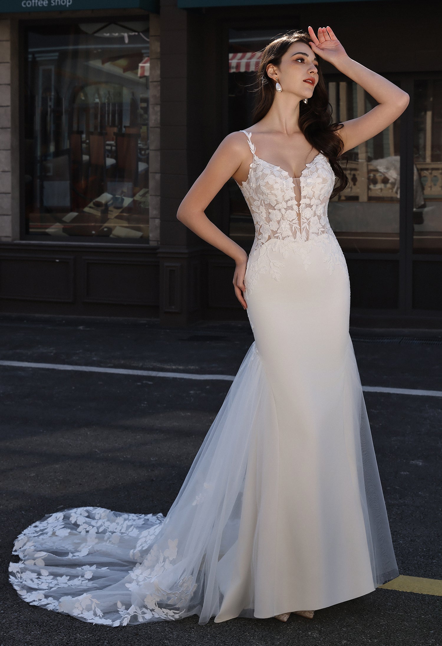 Embellished Mermaid Plunging Neckline Wedding Gown with Scallop Train MMH2023