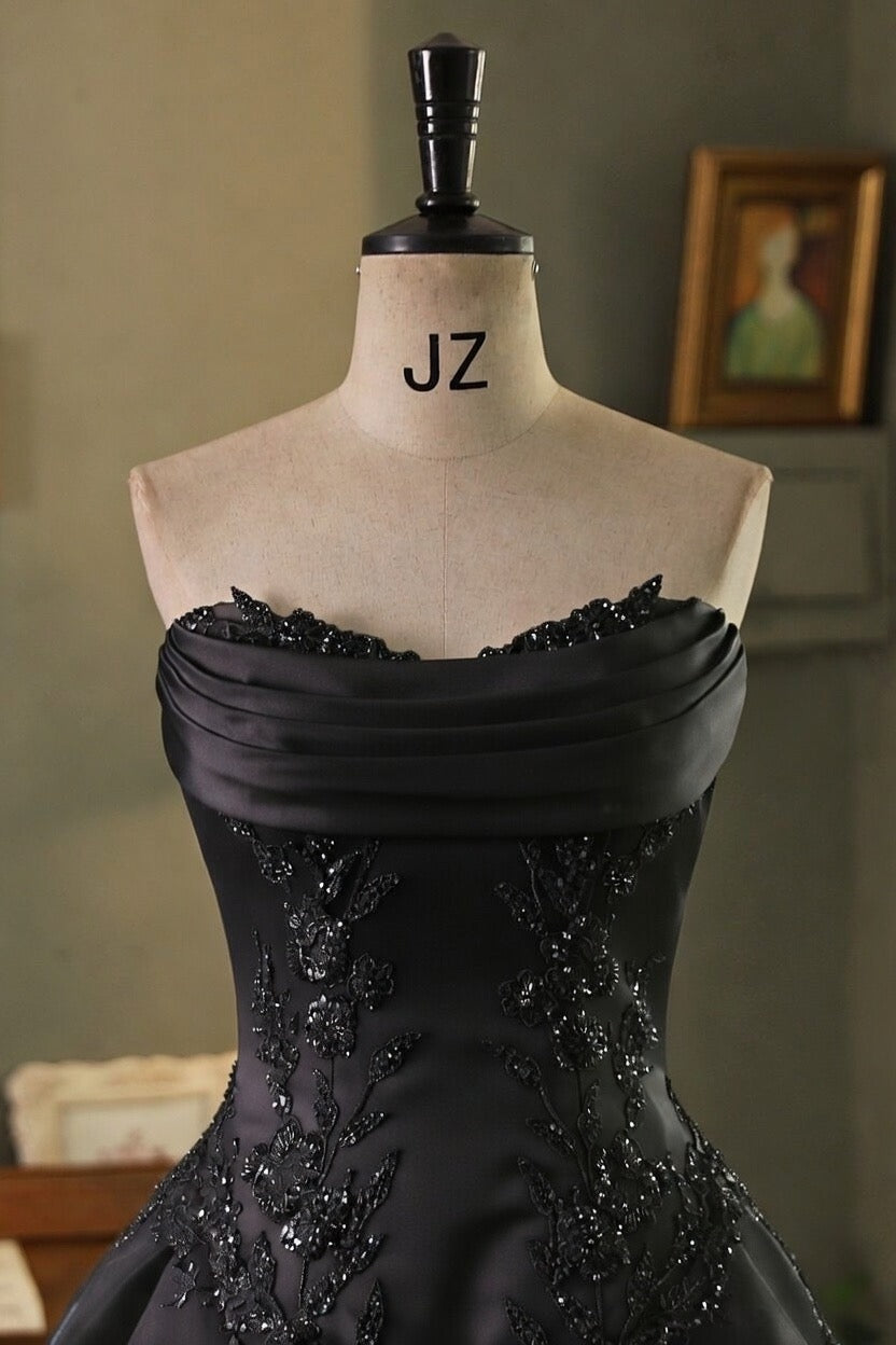 Strapless black Organza Satin Beading Lace Applique Wedding Gown CM2001