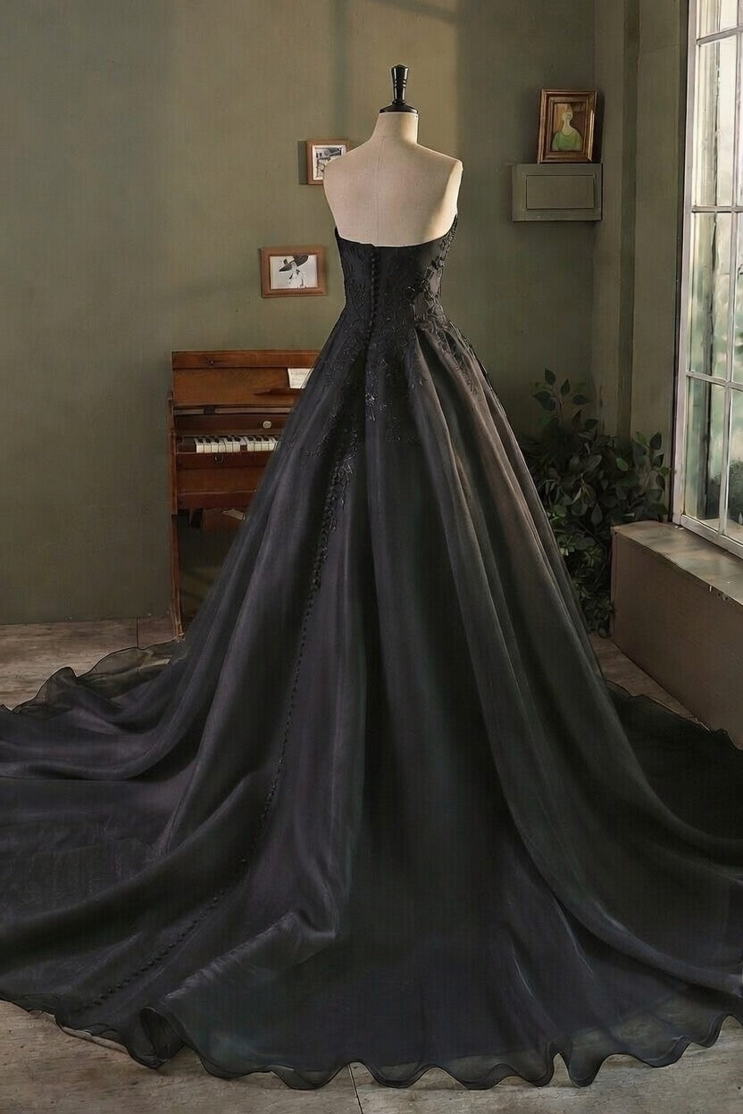 Strapless black Organza Satin Beading Lace Applique Wedding Gown CM2001