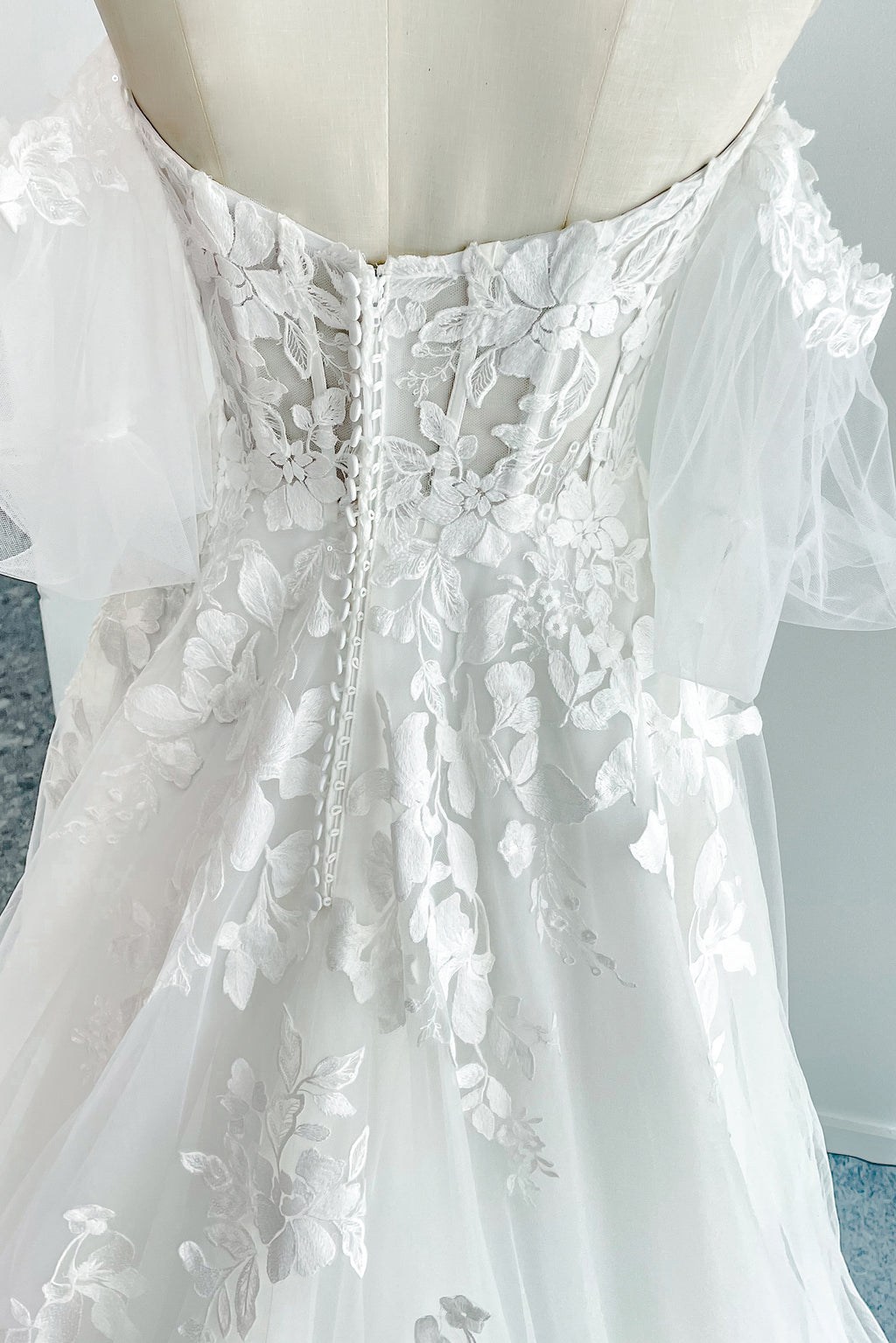 A-Line Court Train Lace Tulle Wedding Dress CW3162