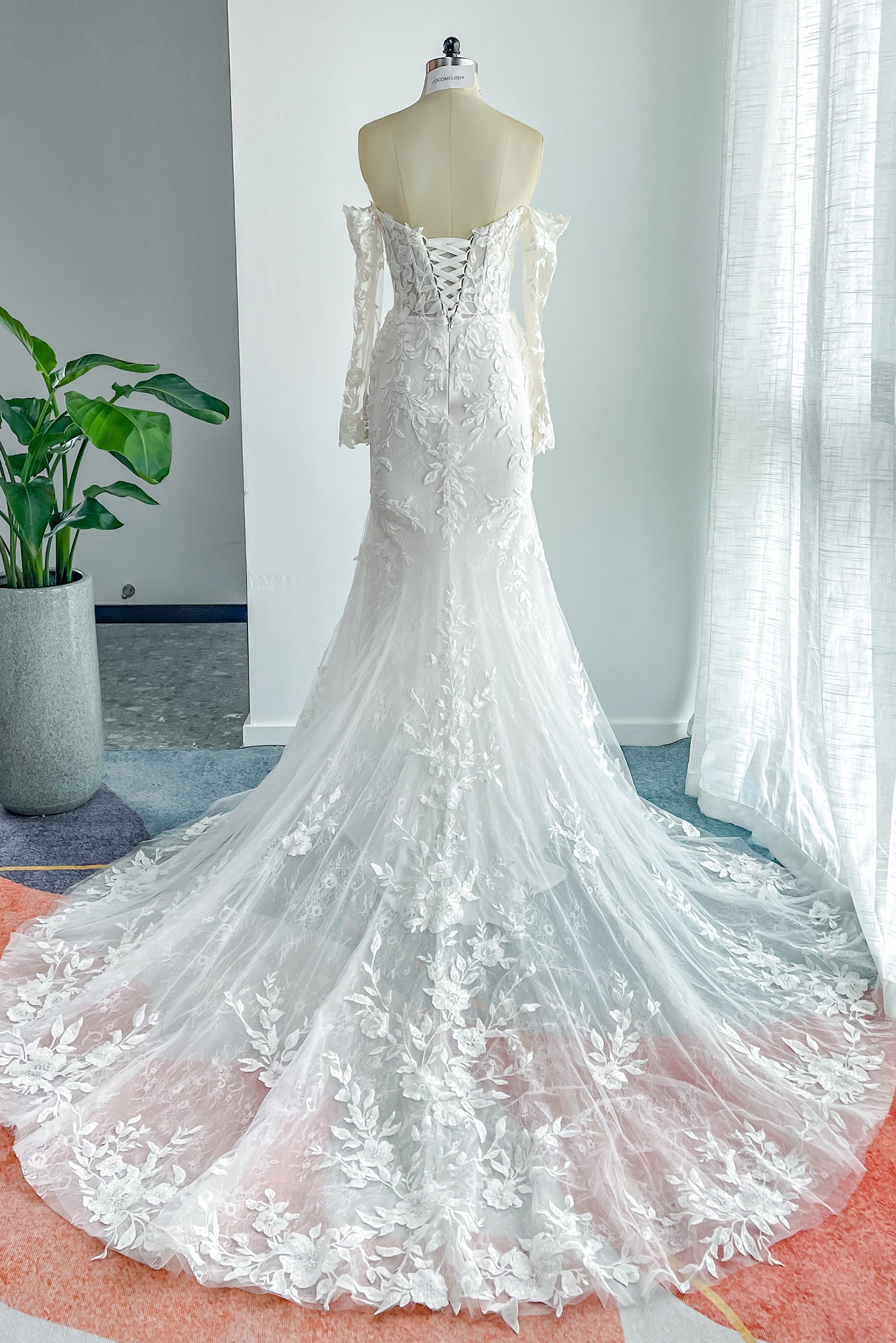 Trumpet-Mermaid Chapel Train Lace Tulle Wedding Dress CW3135