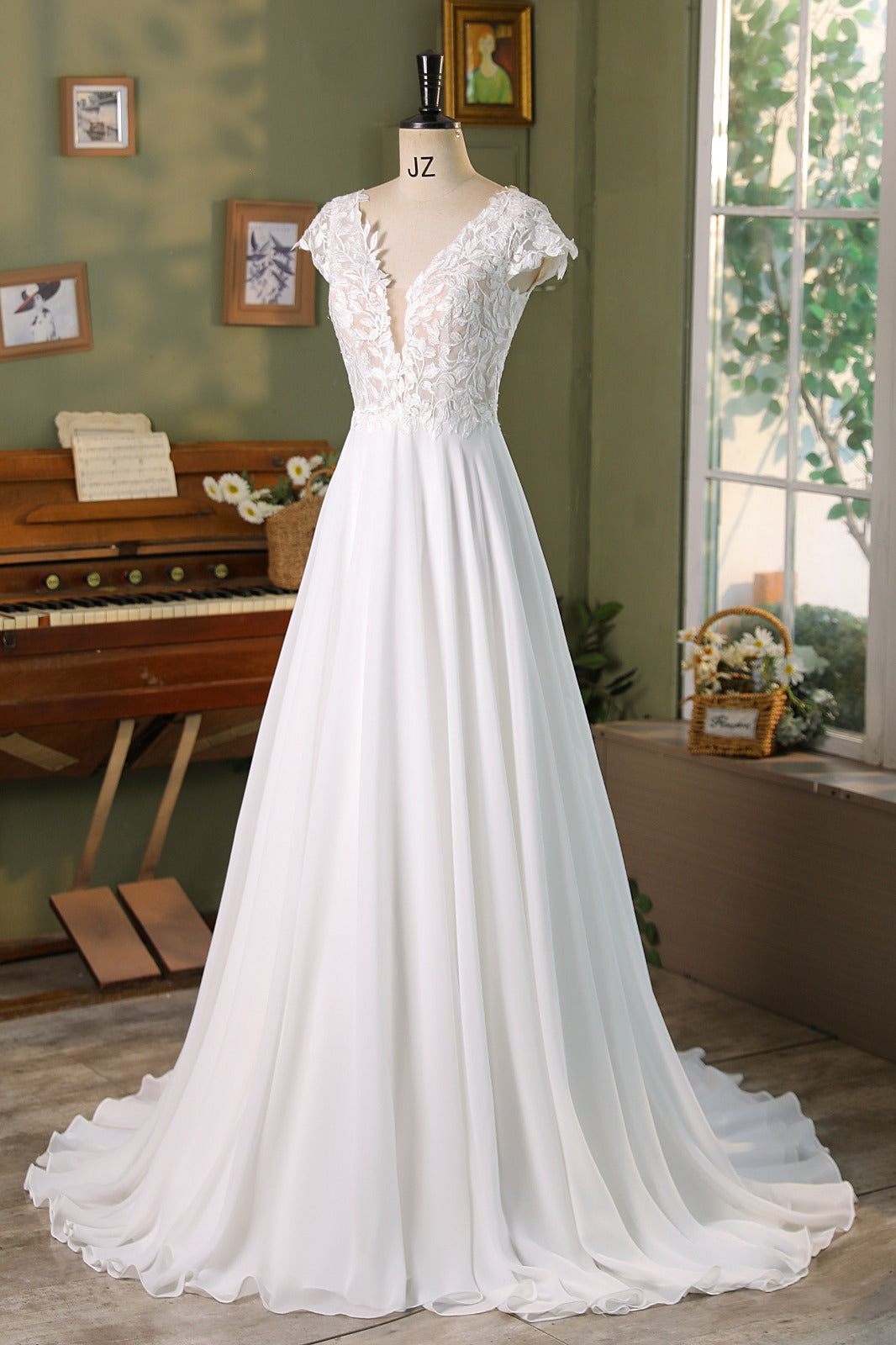 Cap Sleeve Lace A Line Chiffon Wedding Dress MMF3040