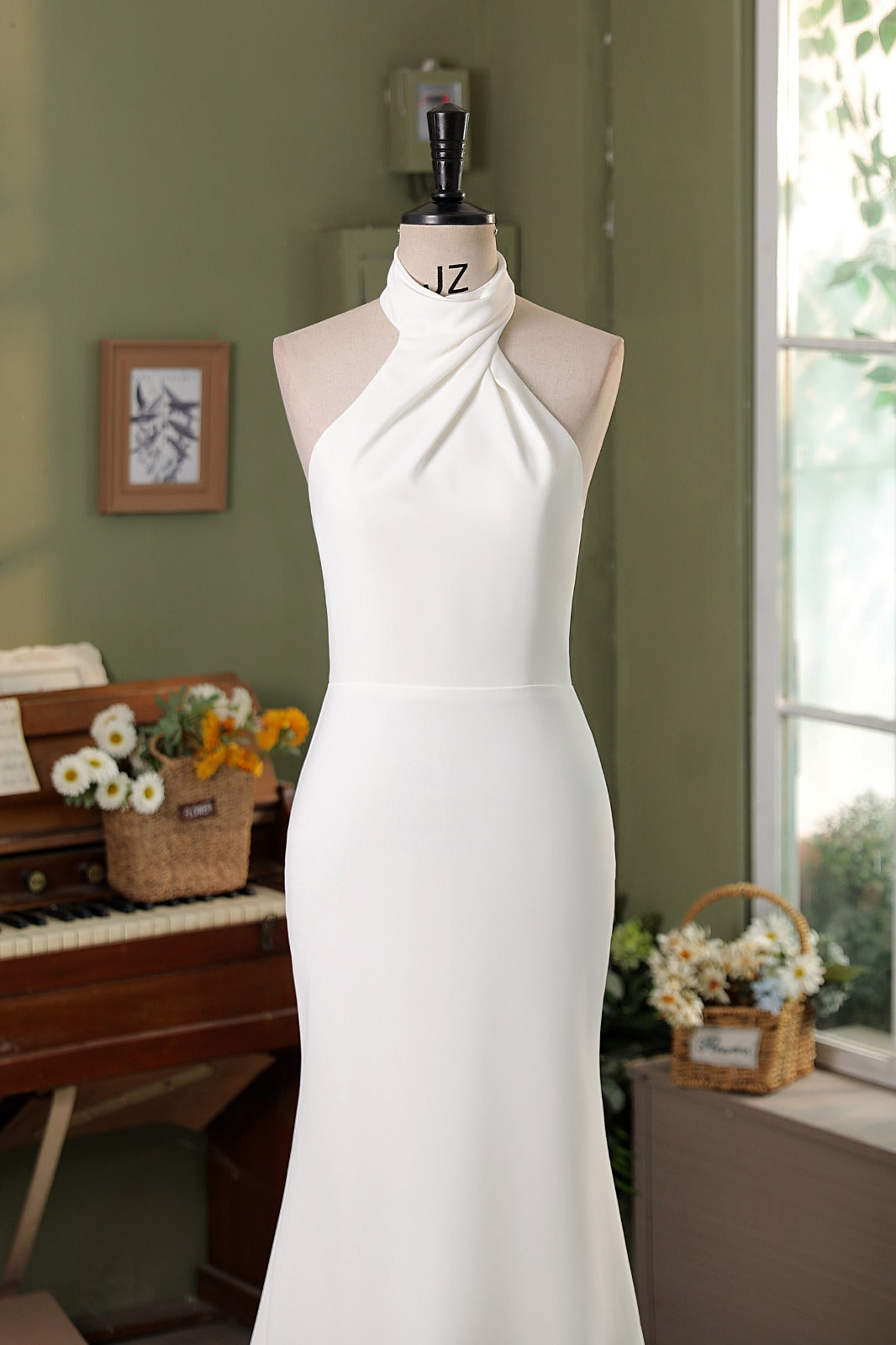 Halter Neck Crepe Mermaid Bridal Dress MMF1986
